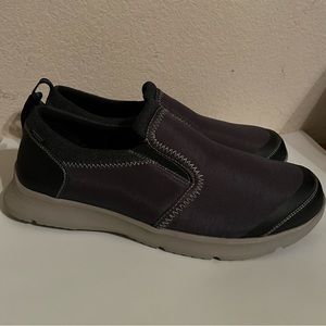 Size 12 NUNN BUSH slip-on shoes